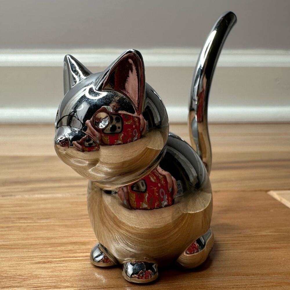 Kitty Ring Holder